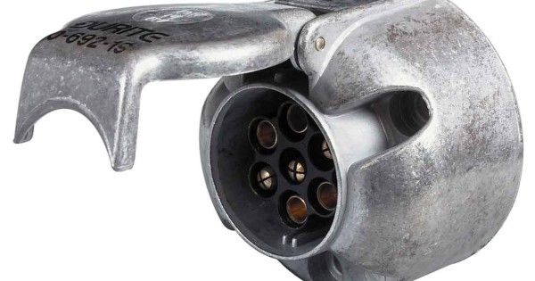 7 Pin Metal Socket | ISO 1724 | Auto Electrical Parts UK