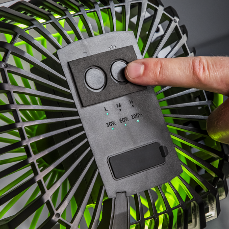 4 Speed Portable Clip Fan with Worklight SCF8WL 4 Speed Portable Clip Fan with Worklight SCF8WL